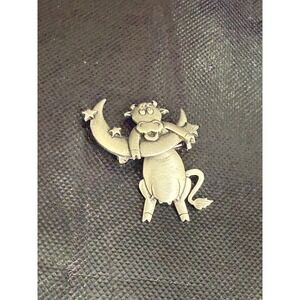 JJ Jonette Vintage Pewter Cow Jumped Over The Moon Brooch Pin Silver Tone Star
